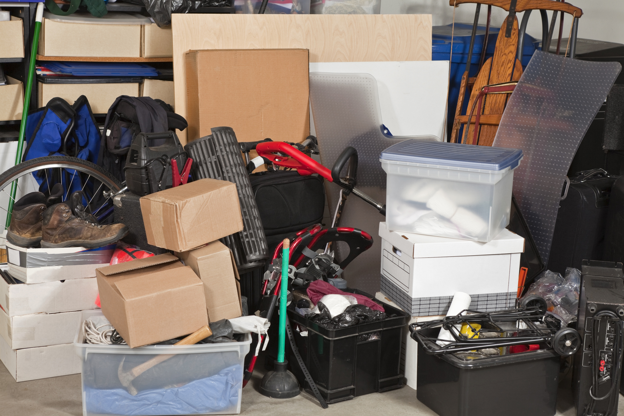 Using a Junk Removal Service to Get Rid of Unwanted Stuff